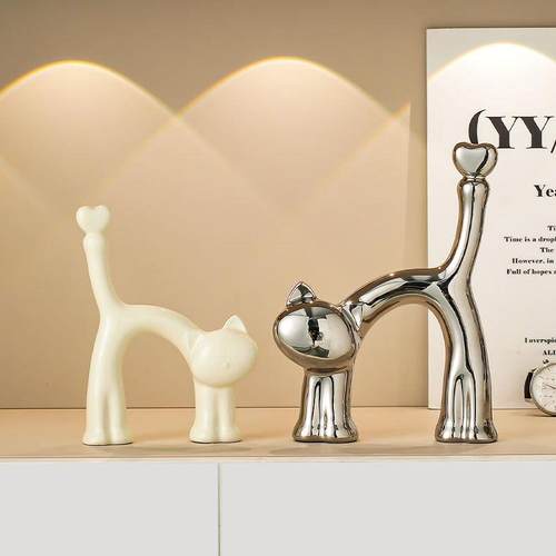 爱心猫装饰艺术摆件家居创意桌面客厅书房酒柜现代简约装饰品