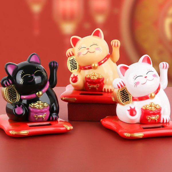 台创意车载中控装饰品公仔招财猫汽车摆件内饰招个性太阳能手用品