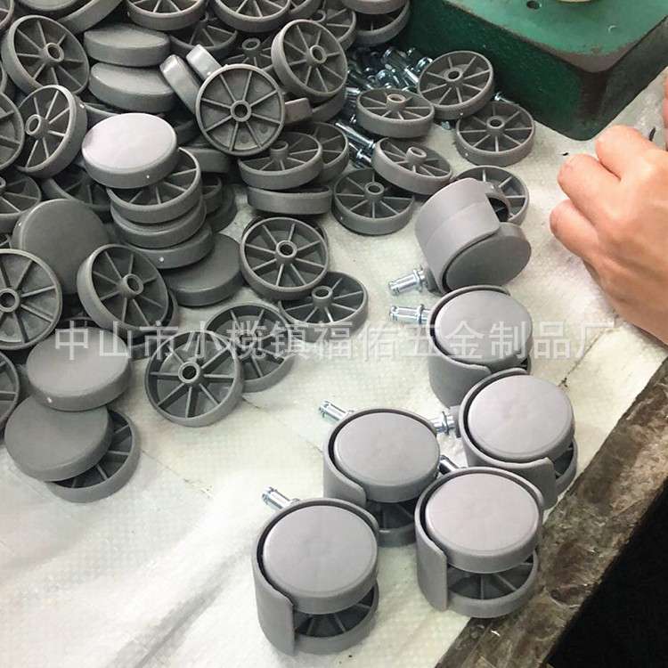 跨境2寸3寸尼龙家具脚轮平板万向轮家具轮椅子滑轮沙发滚轮轮子厂