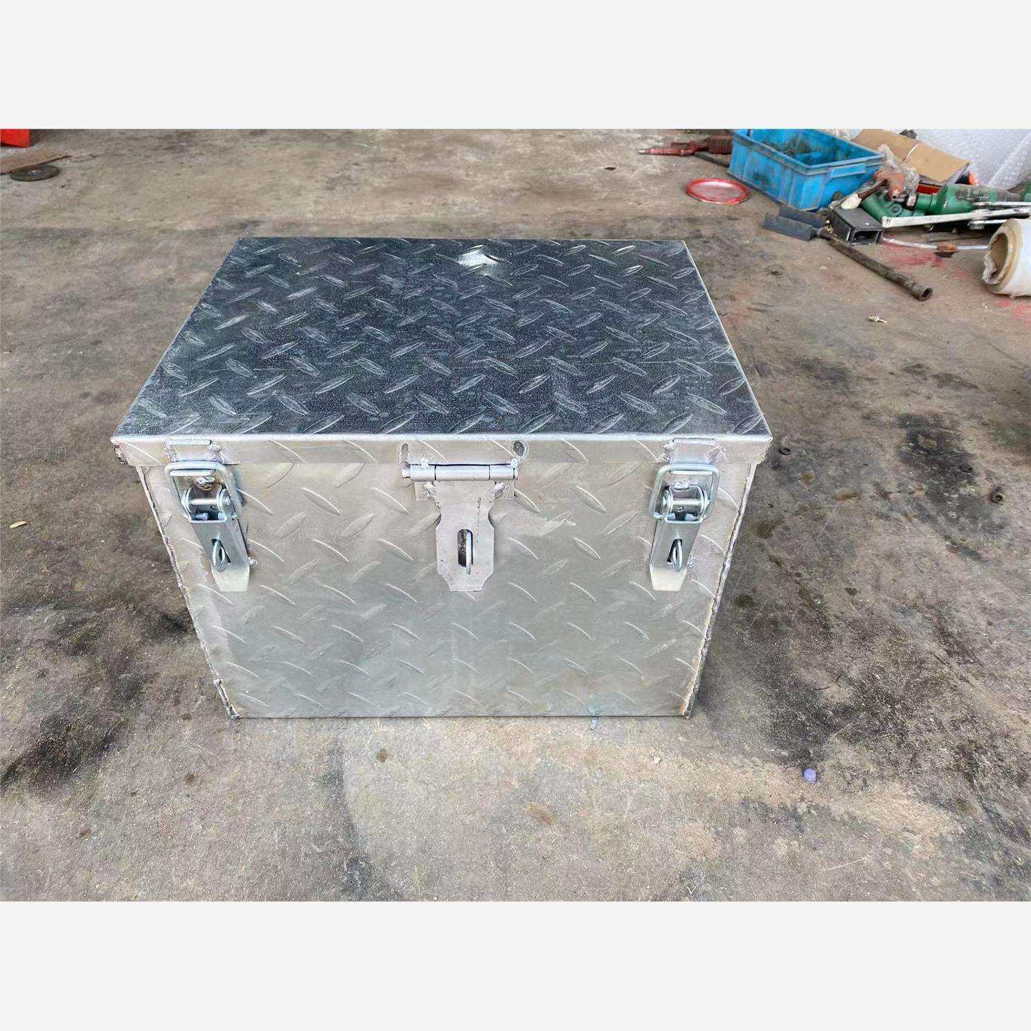 铁工具箱杂物箱不锈镀锌花纹收纳箱周转箱机修铁盒拖拉机吊车铁箱,农机/农具/农膜,播种栽苗器/地膜机,淘宝优惠券,粉丝福利购,淘宝优惠卷