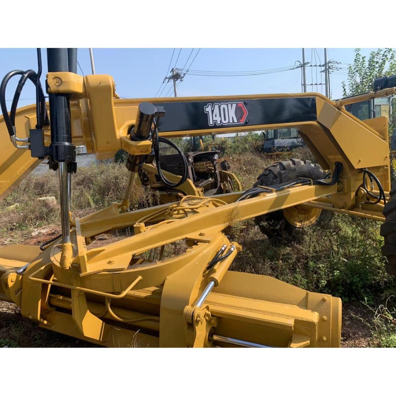 廉价卖平土机九成新卡特140平地机车况好