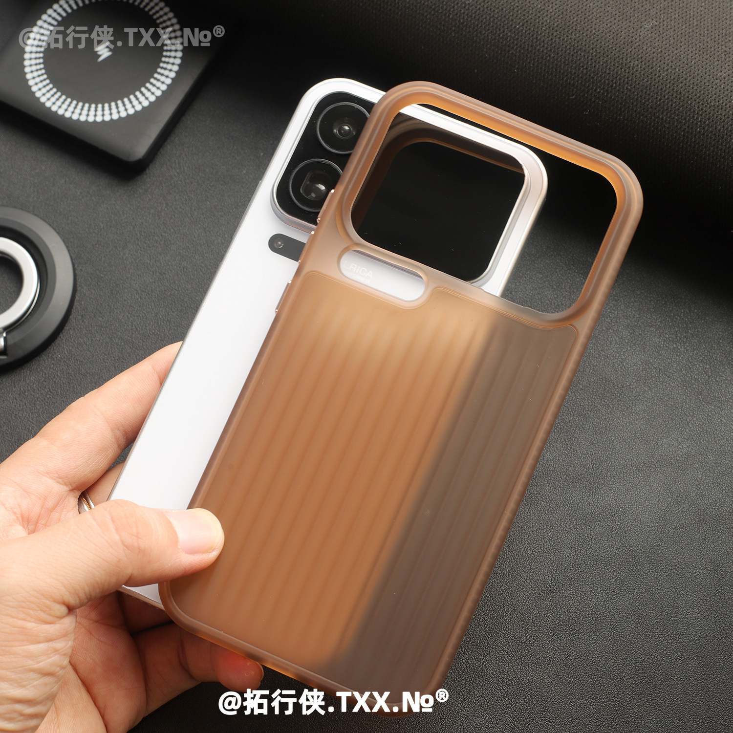 秋冬复古棕色肤感瓦楞适用小米17Pro手机壳半透明xiaomi17Promax磁吸专用保护套凹凸感tpu软边二合一防摔外壳