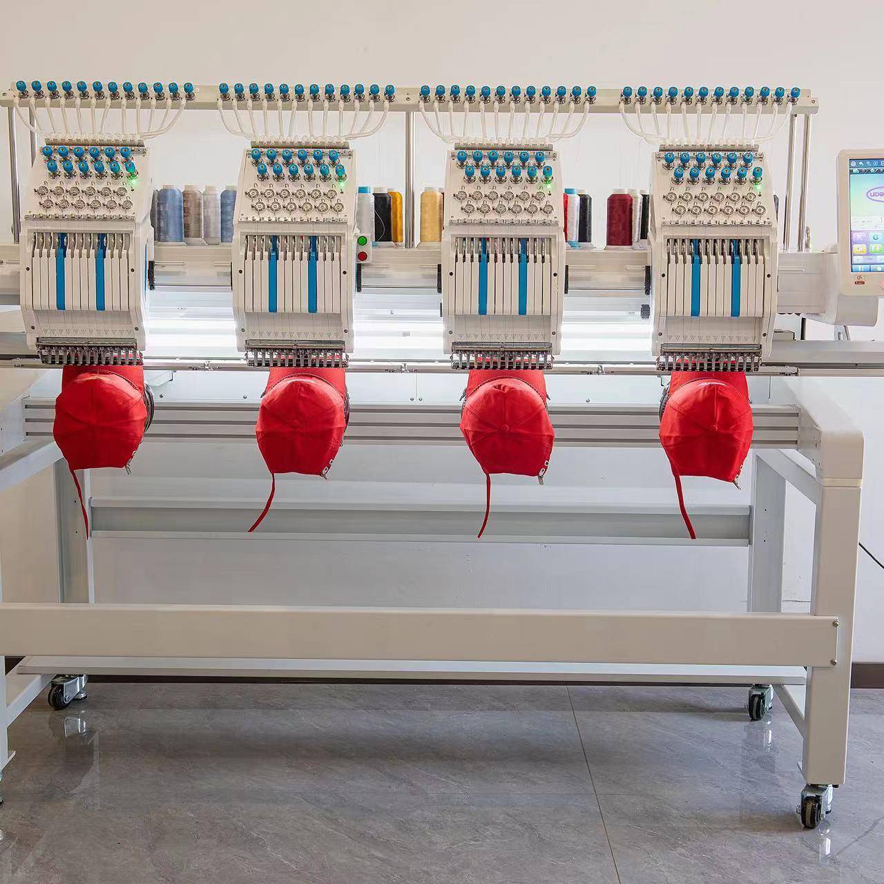 4头电脑绣花机成衣帽子个性化多头刺绣机高速四头电脑绣花机