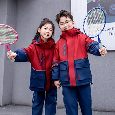 冬季高中校服拼色冲锋衣三件套中