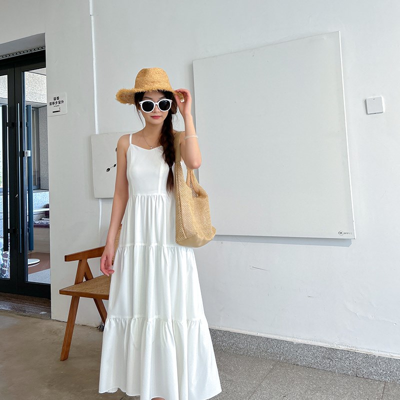 白色吊带裙长款2025新款女连衣裙夏季法式高级感气质显瘦小众内搭