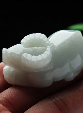 极速老坑翡翠a货牛吊坠 生w肖牛玉牛玉挂件立体青牛绿色牛玉坠时