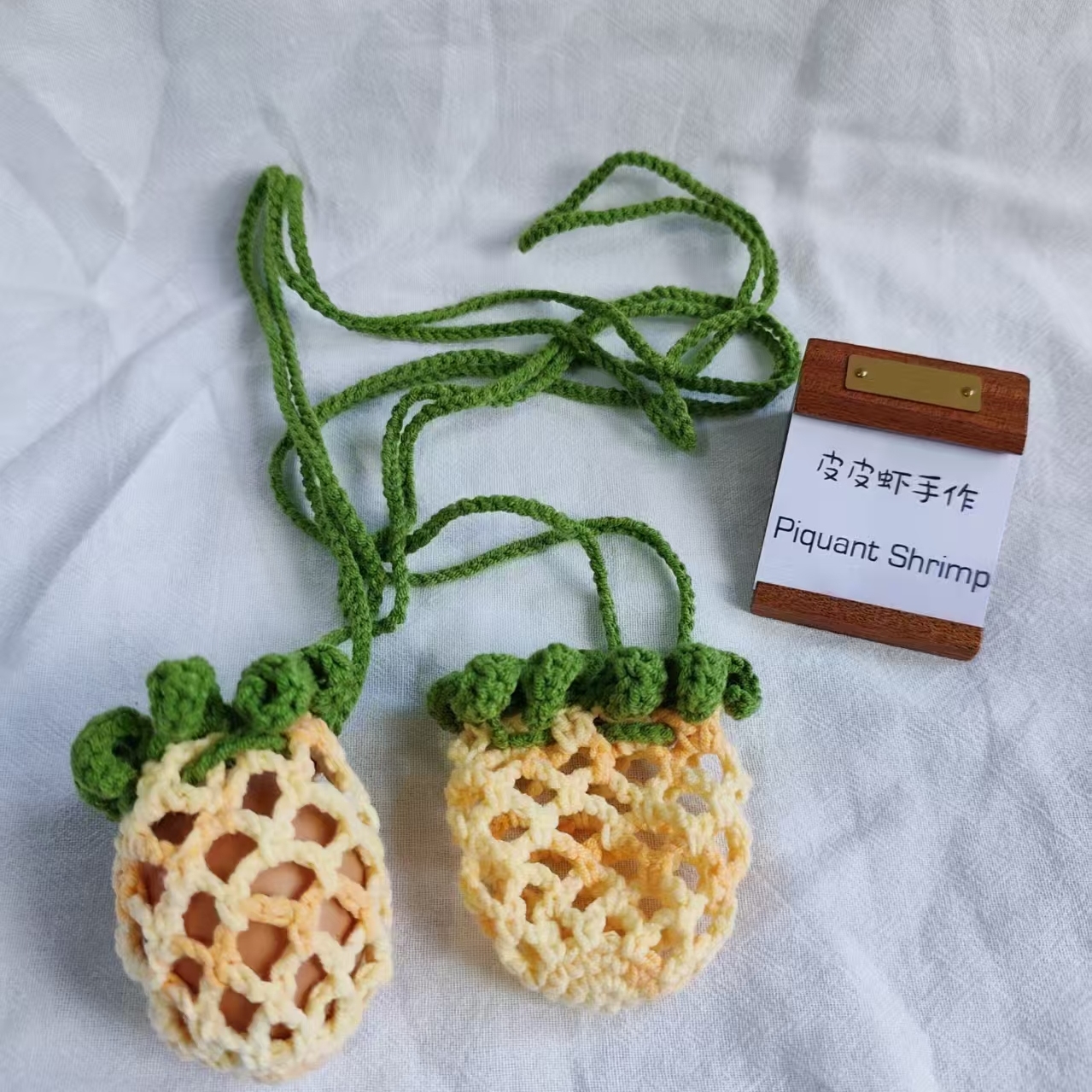 成品创意钩织菠萝毛线蛋袋包挂件