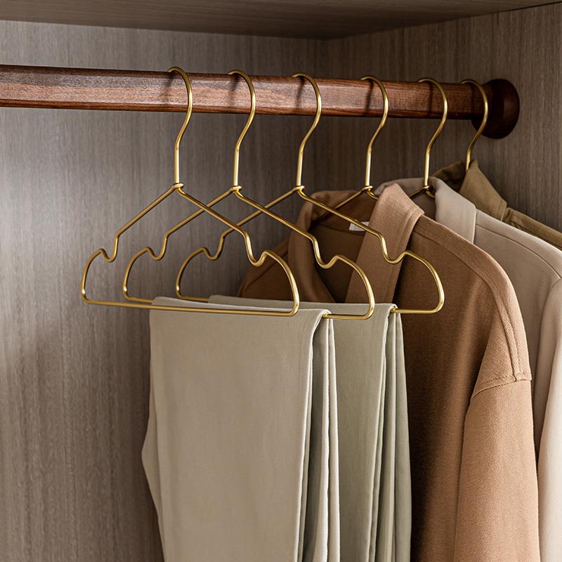 【天猫正品】衣架铝合金衣服架线型金属衣撑简约无痕裤架晾衣架挂