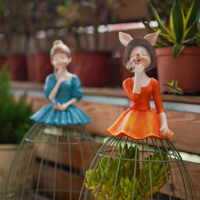 花园做旧铁艺女孩公主裙娃娃花架摆件庭院阳台绿植铁线莲爬藤架