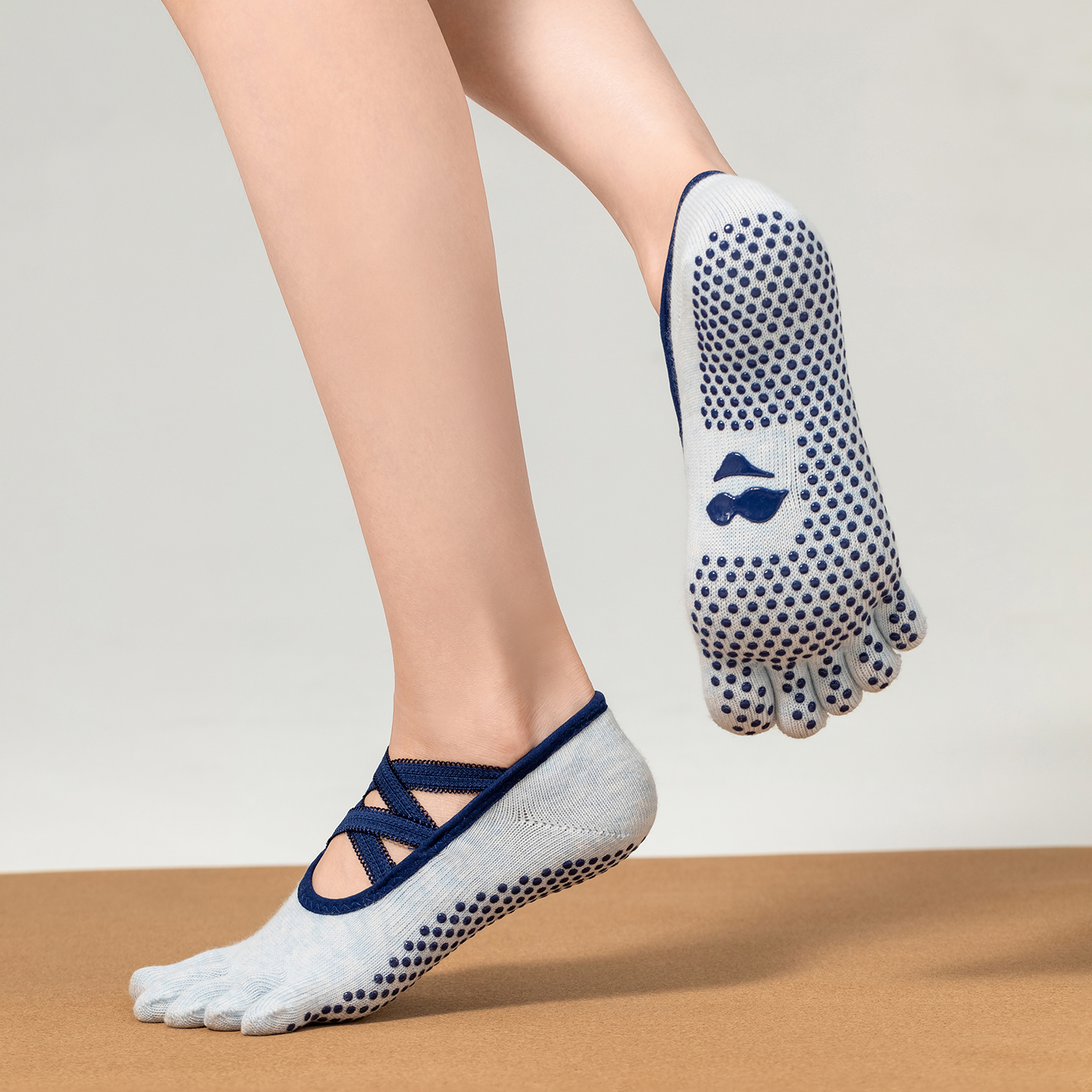 SIXHYS专业防滑普拉提袜瑜伽袜子女芭蕾系列五指分趾室内健身舞蹈