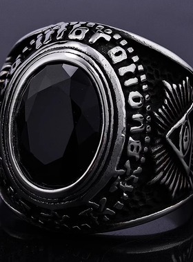 霸气荷鲁斯之眼造型锆石钛钢戒指