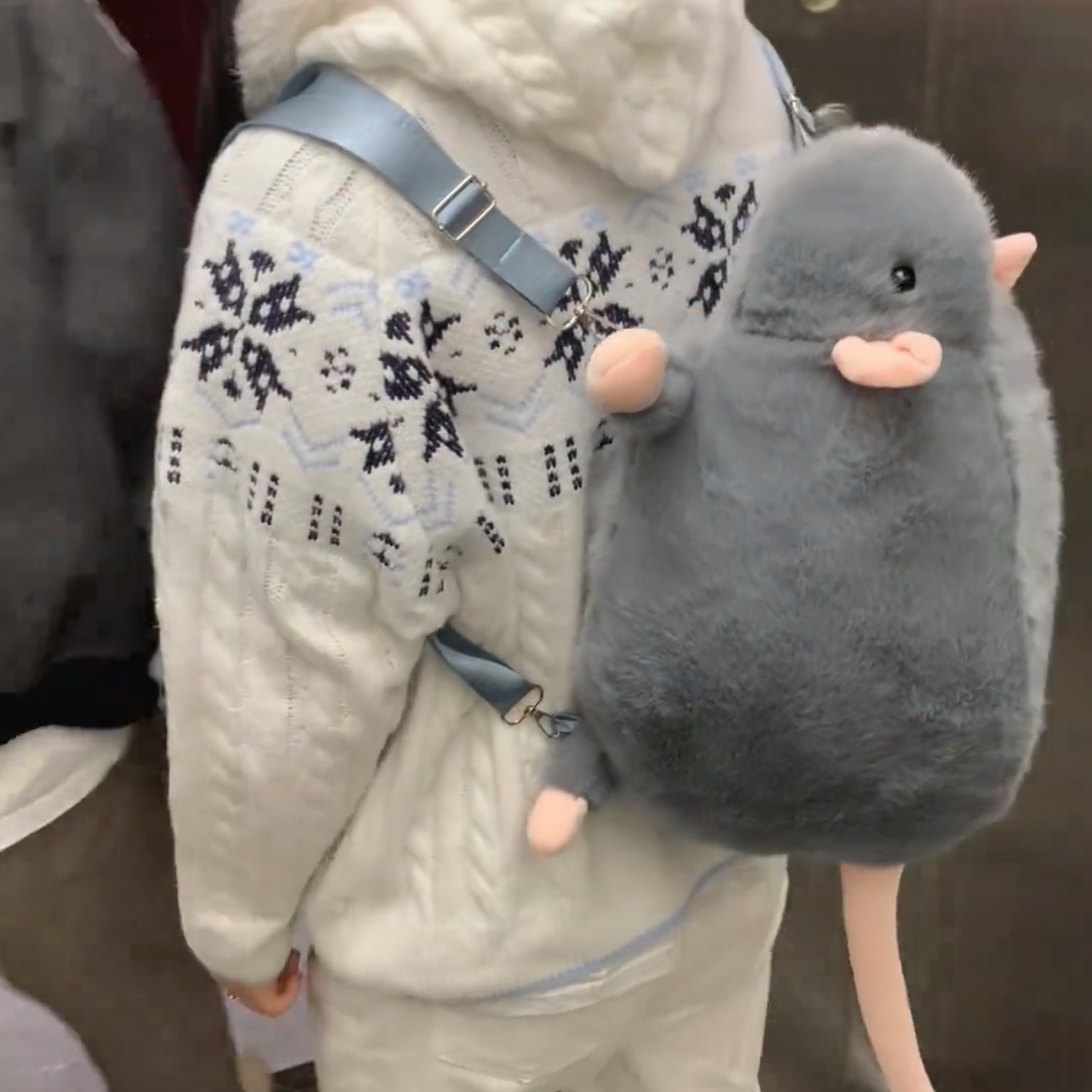 可爱仿真老鼠礼物花枝鼠毛绒玩具包包公仔创意包包双肩包小老鼠