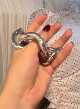 现代轻奢莫比乌斯环创意家居艺术装饰品树脂客厅书房办公室小摆件