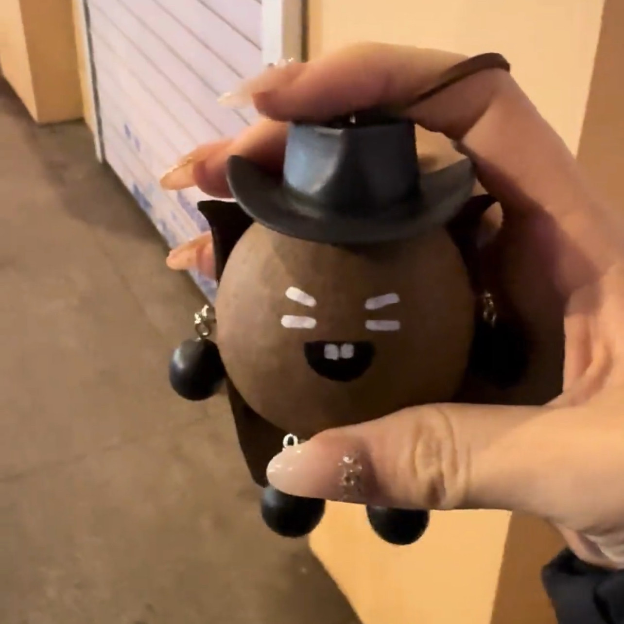 可爱个性果壳黑大帅挂件卡通同款配饰果壳铃风铃送闺蜜礼物