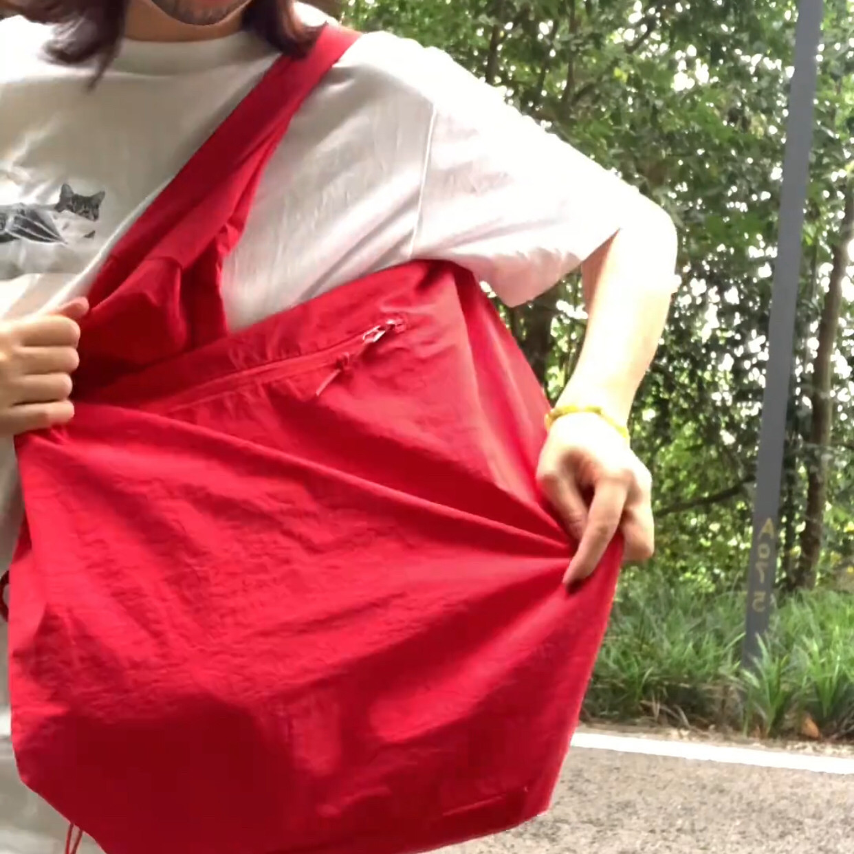 尼龙托特包黄色帆布包女2025新款大容量单肩斜挎包慵懒风拉链包包