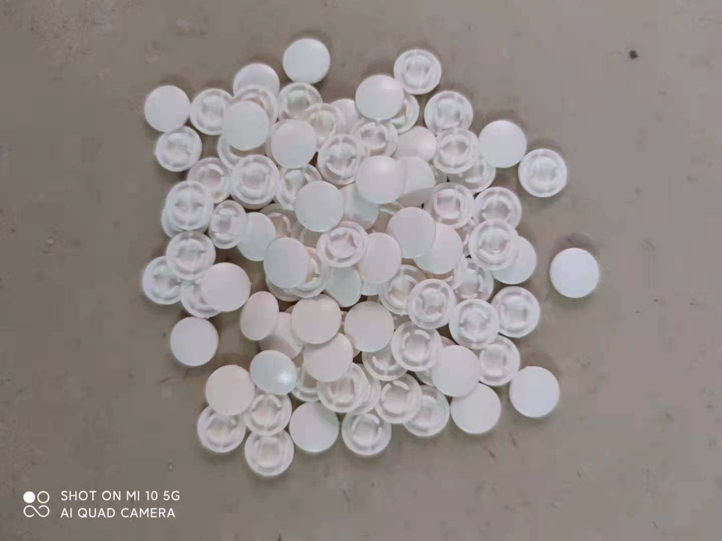 全铝家具塑料小盖帽锁扣封盖 连接锁扣盖子红色白色 全铝家居配件