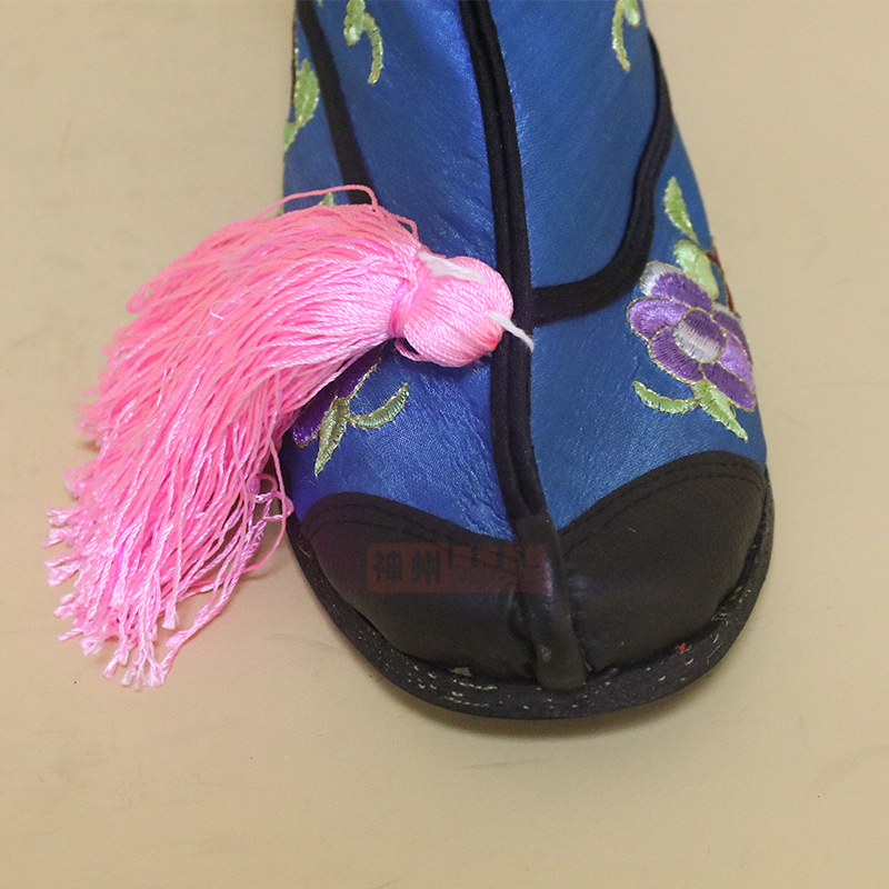 戏曲鞋靴女彩快轮胎底绣