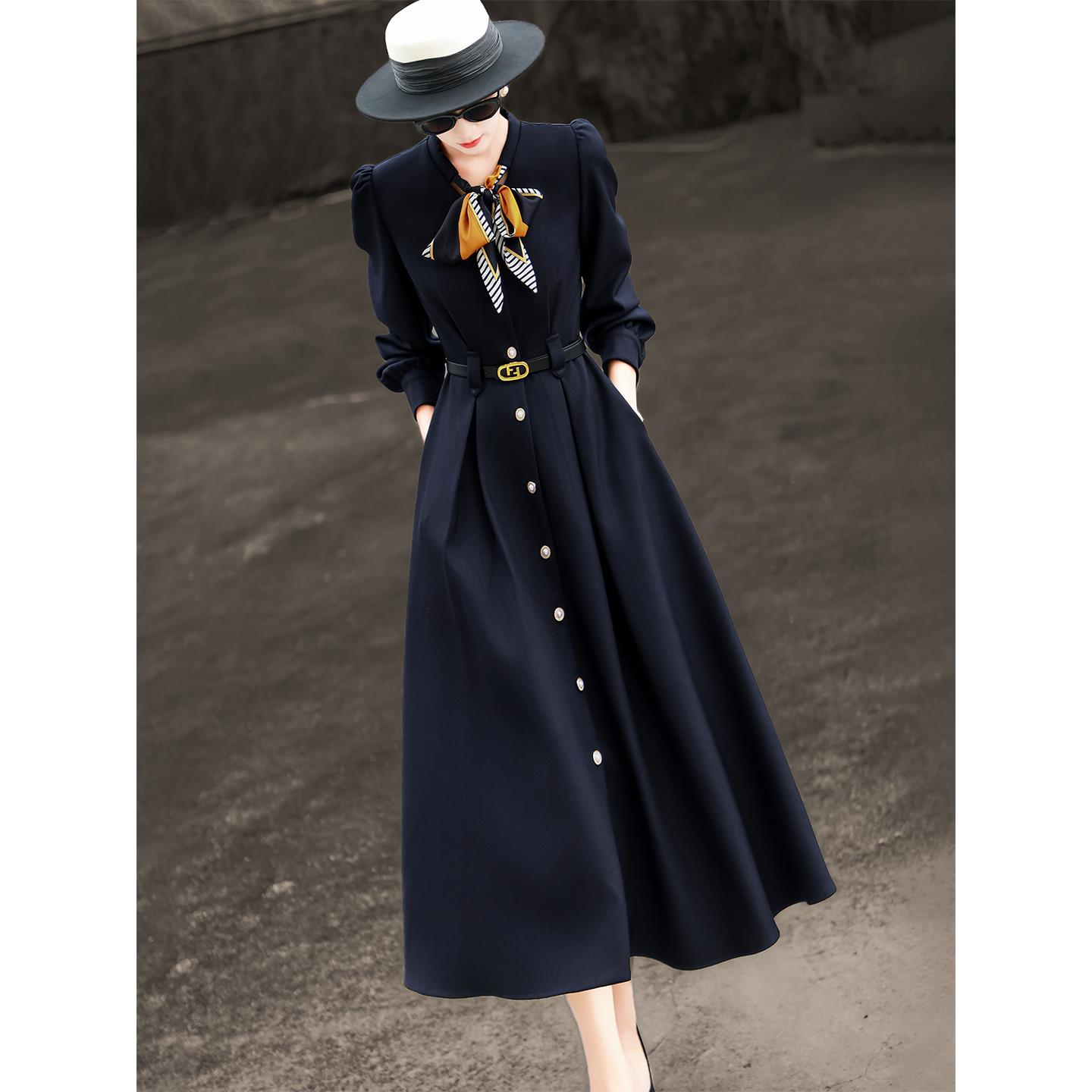 兰瑟儿2025秋冬新款气质连衣裙女