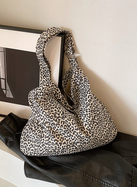 韩系大容量慵懒风洋气休闲包2024新款百搭ins单肩腋下包托特包女