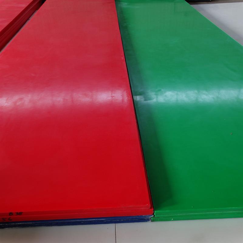 .销售含油耐磨MC浇铸尼龙板 高强度塑料UPE板材 阻燃衬板垫板