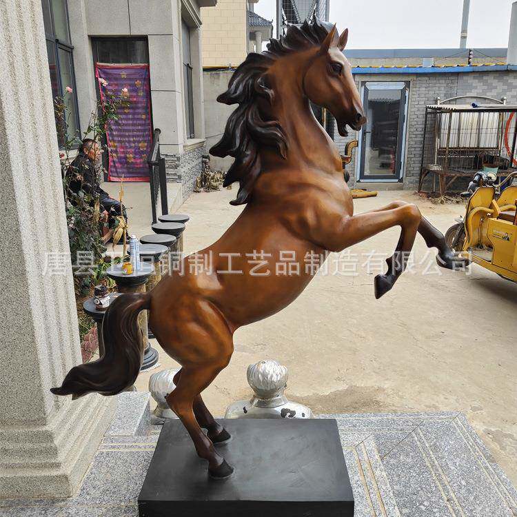 铸铜奔马雕塑摆件纯铜马拉车摆件广场摆放仿真飞马动物雕塑