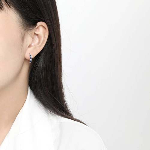 极速Niche diamond ear bucklwe simple and versatile temperame