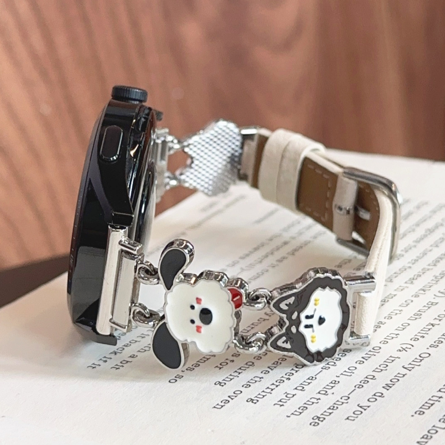 壳里斯iwatch表带S11小狗哈士奇金属皮革细款SE3适用S10苹果applewatch华为GT6手表FIT4红米watch5小米8/9pro