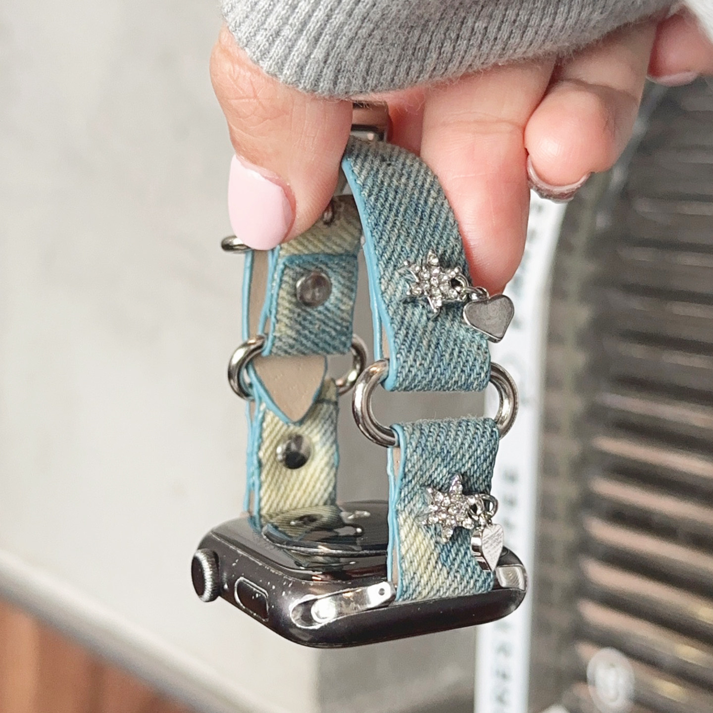 壳里斯iwatch表带S11镶钻星星牛仔皮革细款适用S10苹果S9华为GT6手表FIT4红米5小米9pro小众高级感SE小蛮腰女