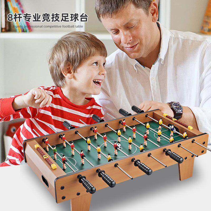 儿童桌上木制足球玩具桌