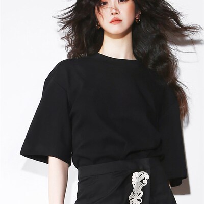 N78剪裁设计感 简约而不简单廓形五分袖小领口宽松欧美风显瘦T恤