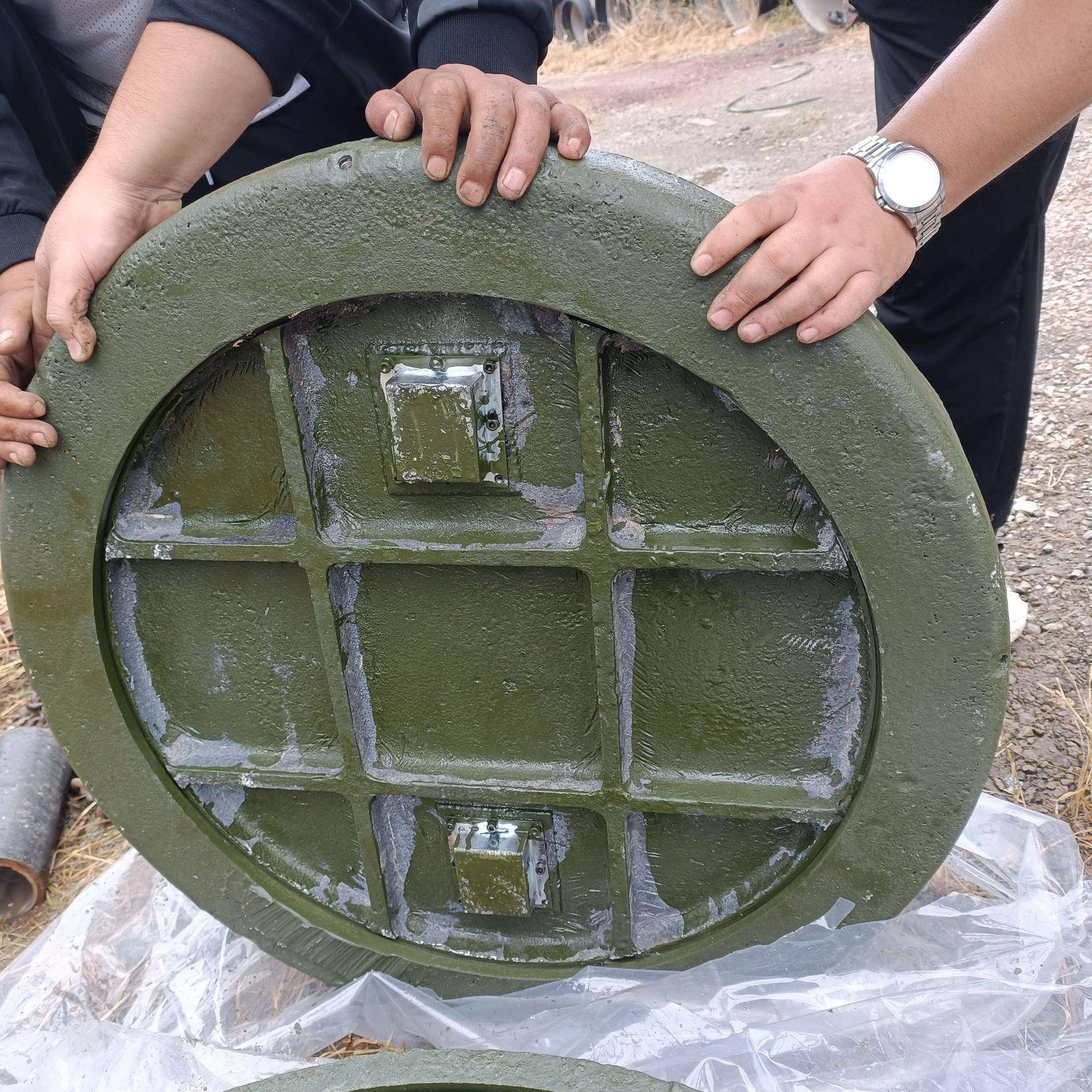 钢铁屏蔽密闭轻型D500重型D600-D700铸钢井盖