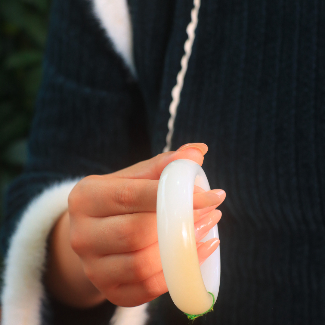 新疆和田糖白双色玉镯籽料平安镯正圈手镯女款宽版宽条官方旗舰店