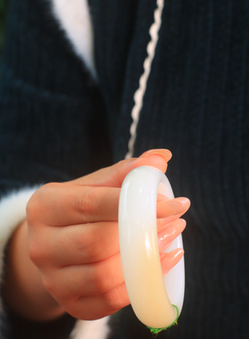 新疆和田糖白双色玉镯籽料平安镯