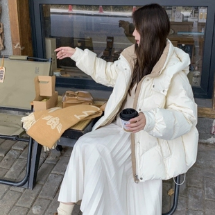 白灵儿羽绒服女冬季2026年新款小个子短款加厚爆款棉衣外套