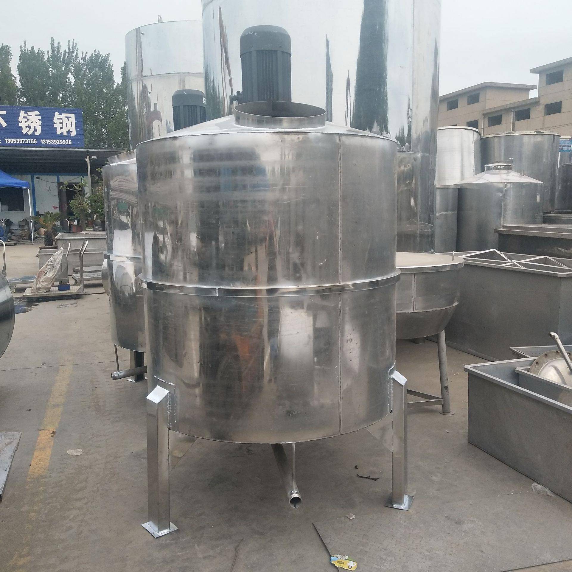 临沂不锈钢制品厂生产各种不锈钢搅拌罐种类齐全价格合理