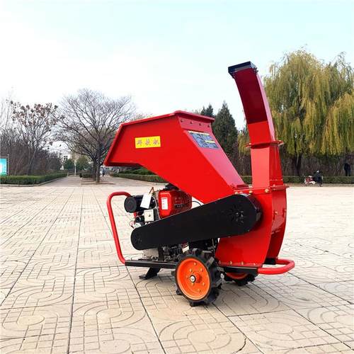 果园移动木材粉碎机农用碎枝机碎木机汽油柴油粉碎机还田机