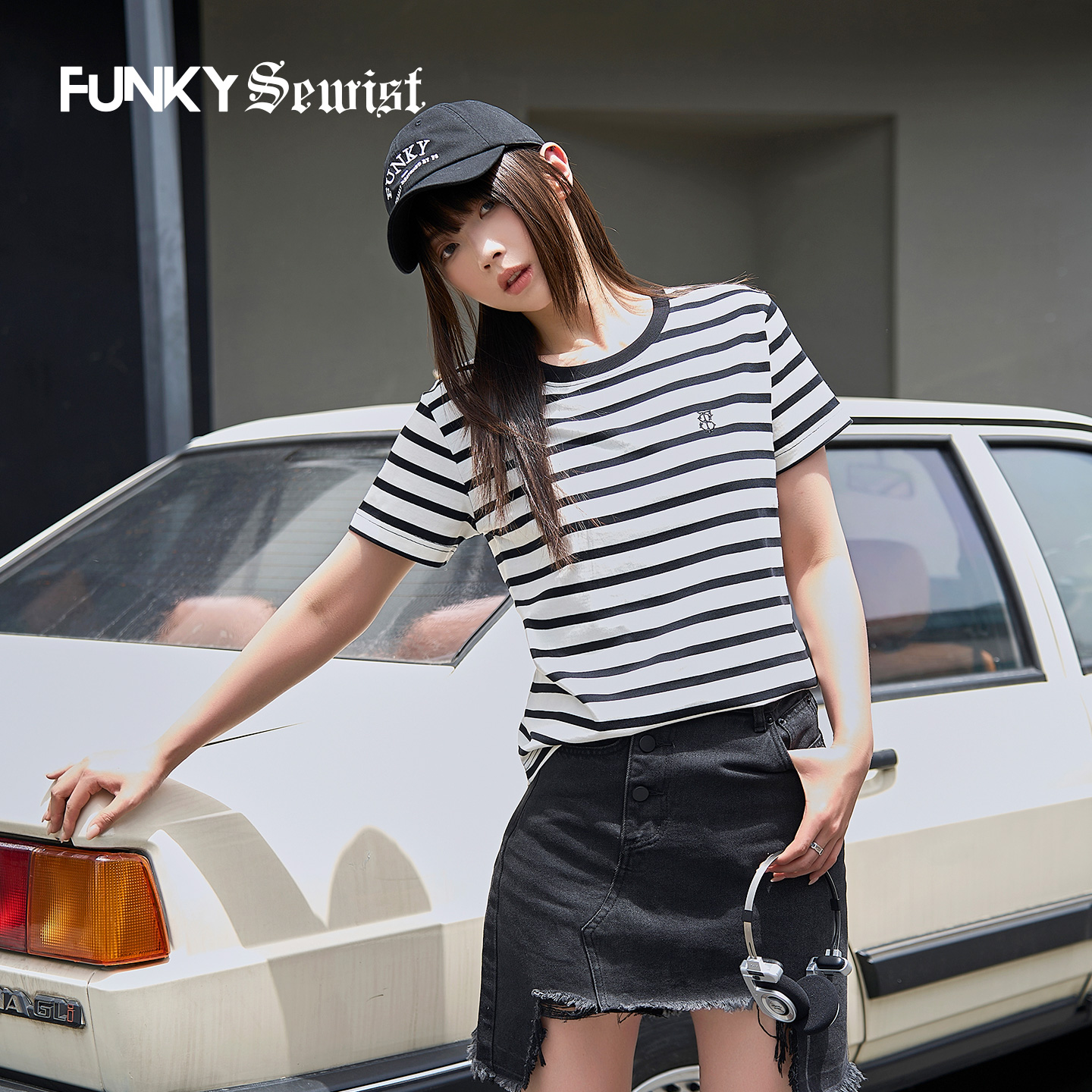 FUNKY SEWIST25夏韩国潮牌女士休闲条纹刺绣纯棉正肩短袖T恤上衣