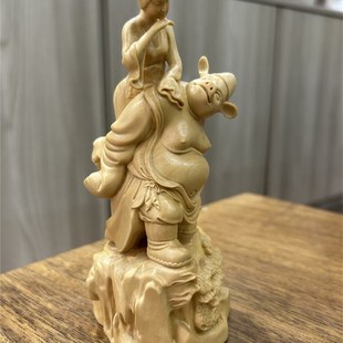 小叶黄杨木雕猪八戒背媳妇摆件实木雕刻居家客厅电视柜装 饰品摆设