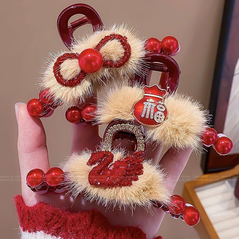 新年红色毛绒珍珠抓夹女2024年新款发夹后脑勺盘发鲨鱼夹发卡发饰,饰品/流行首饰/时尚饰品新,发饰,淘宝优惠券,粉丝福利购,淘宝优惠卷