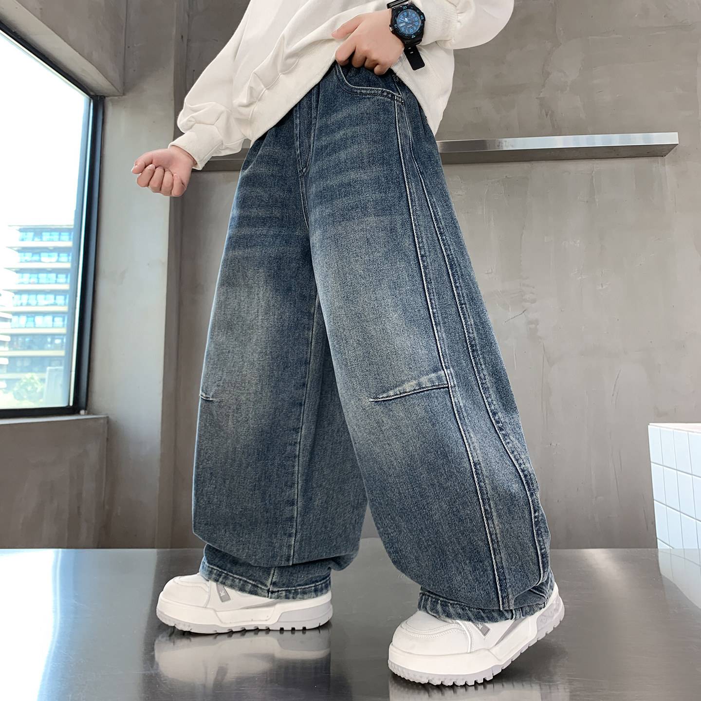 大男童弯刀牛仔裤春秋款阔腿裤子2026新款儿童秋装长裤男孩休闲裤
