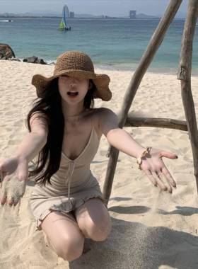 手工编织沙滩草帽海边度假夏季三亚日系文艺可折叠镂空大帽檐盆帽