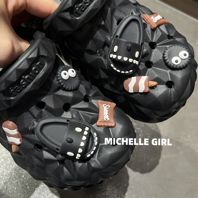 MG超软榴莲沙滩鲨鱼洞洞凉拖鞋