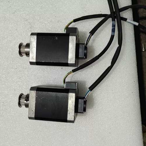 议价步进马达C030N一9015PE1，只装机没有