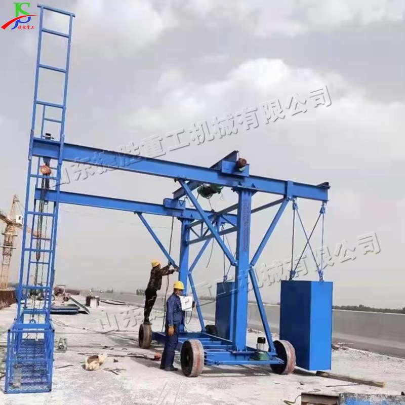 桥梁防撞墙护栏模板台车 电动自行走伸缩吊篮 桥梁养护作业平台