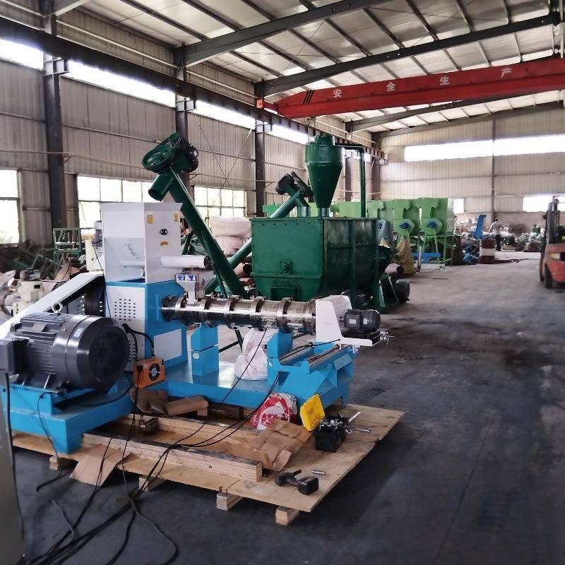 出口浮水饲料颗粒机猫粮狗粮膨化机圆球漂浮鱼虾饲料颗粒机