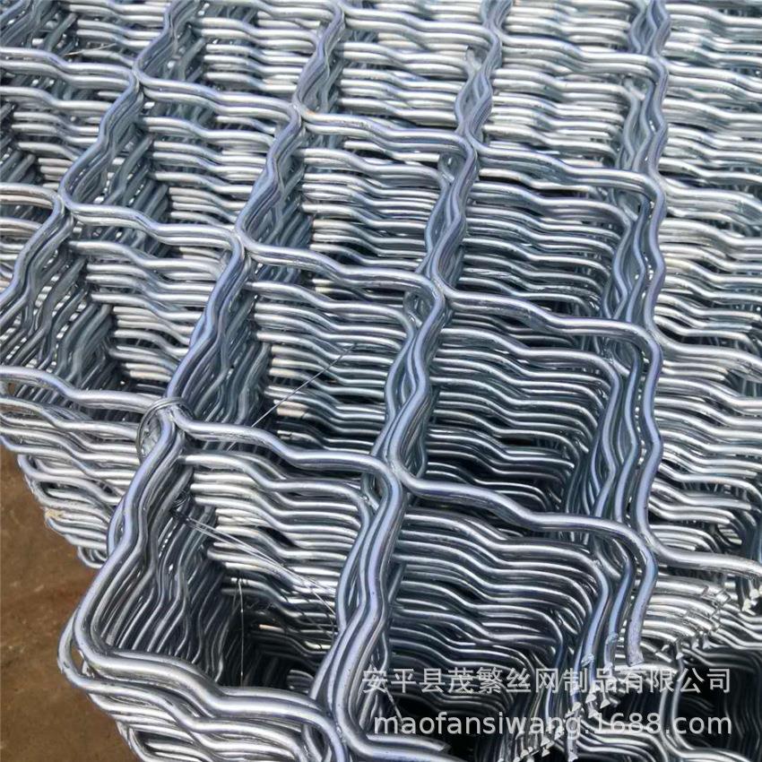 现货钢丝焊接镀锌美格网 狗场养殖围栏网 菱形铁丝网防盗窗