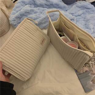 化妆品收纳包出门方便携带大容量高级感新款出差化妆品洗漱收纳包