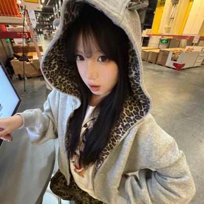 【无忧试穿】拼接耳朵连帽卫衣女