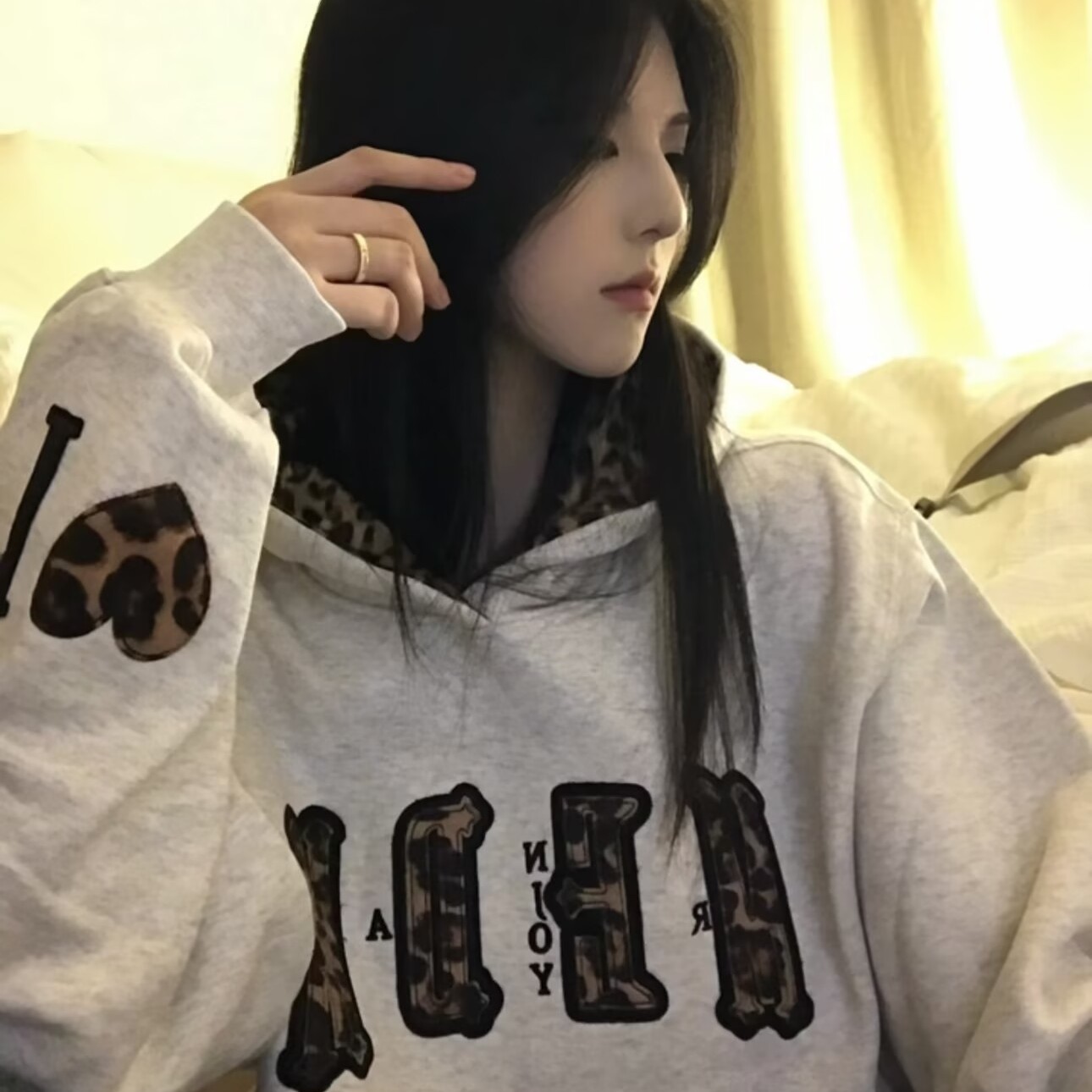 美式豹纹字母贴布刺绣连帽卫衣女春秋流行穿搭宽松慵懒情侣款外套