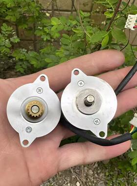 36步进电机0.9度微型电机17HM-0404A 15-Z-L二相四线闭路云台